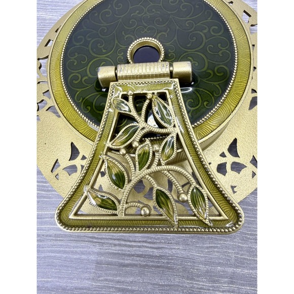 Vintage Enameled Green Tabletop Clock With Gemstones Quartz Works - Picture 9 of 15